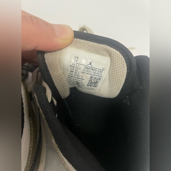 JORDAN 1 mids. “Heat reactive” reflective excellent condition - Picture 7 of 7